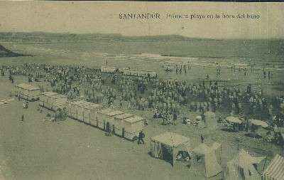 POSTAL ANTIGUA DE CANTABRIA  SANTANDER PRIMERA PLAYA EN LA HORA DEL BAÑO