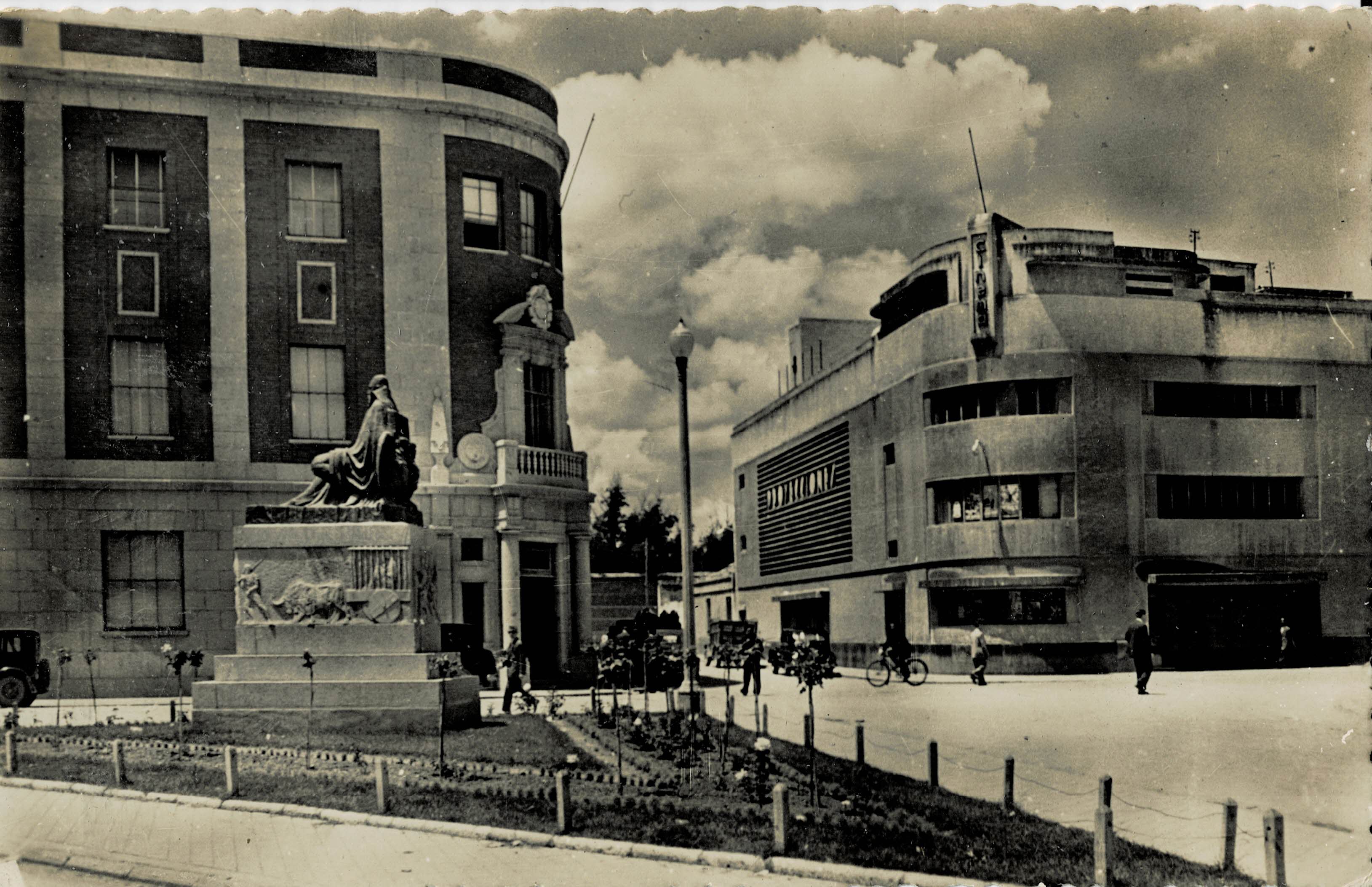 POSTAL DE CASTILLA LA MANCHA. CIUDAD REAL. PLAZA DE CERVANTES
