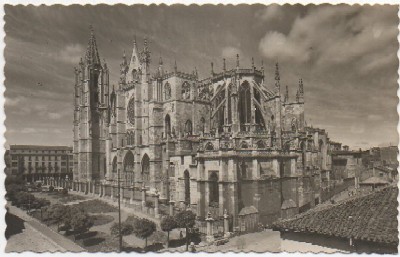 POSTAL DE LEON: CATEDRAL. ABSIDE Y FACHADA DE MEDIO DIA