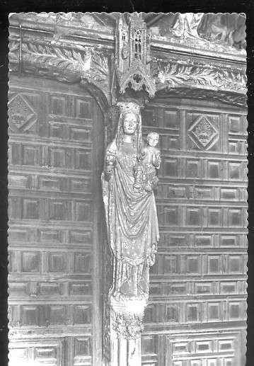 POSTAL DE LEON - CATEDRAL. NTRA. SRA. DEL DADO PIEDRA POLICROMADA