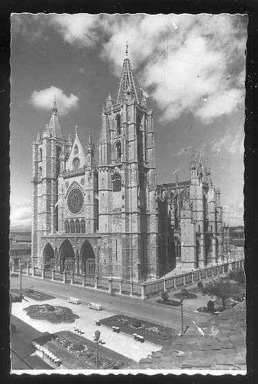 POSTAL DE LEON - FACHADA PRINCIPAL DE LA CATEDRAL