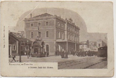 POSTAL ANTIGUA DE BARCELONA. ESTACION Y KIOSKO ANIS DEL MONO