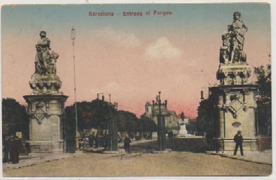POSTAL ANTIGUA DE BARCELONA. ENTRADA AL PARQUE