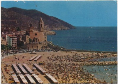 POSTAL DE BARCELONA. SITGES. PLAYA Y PUNTA