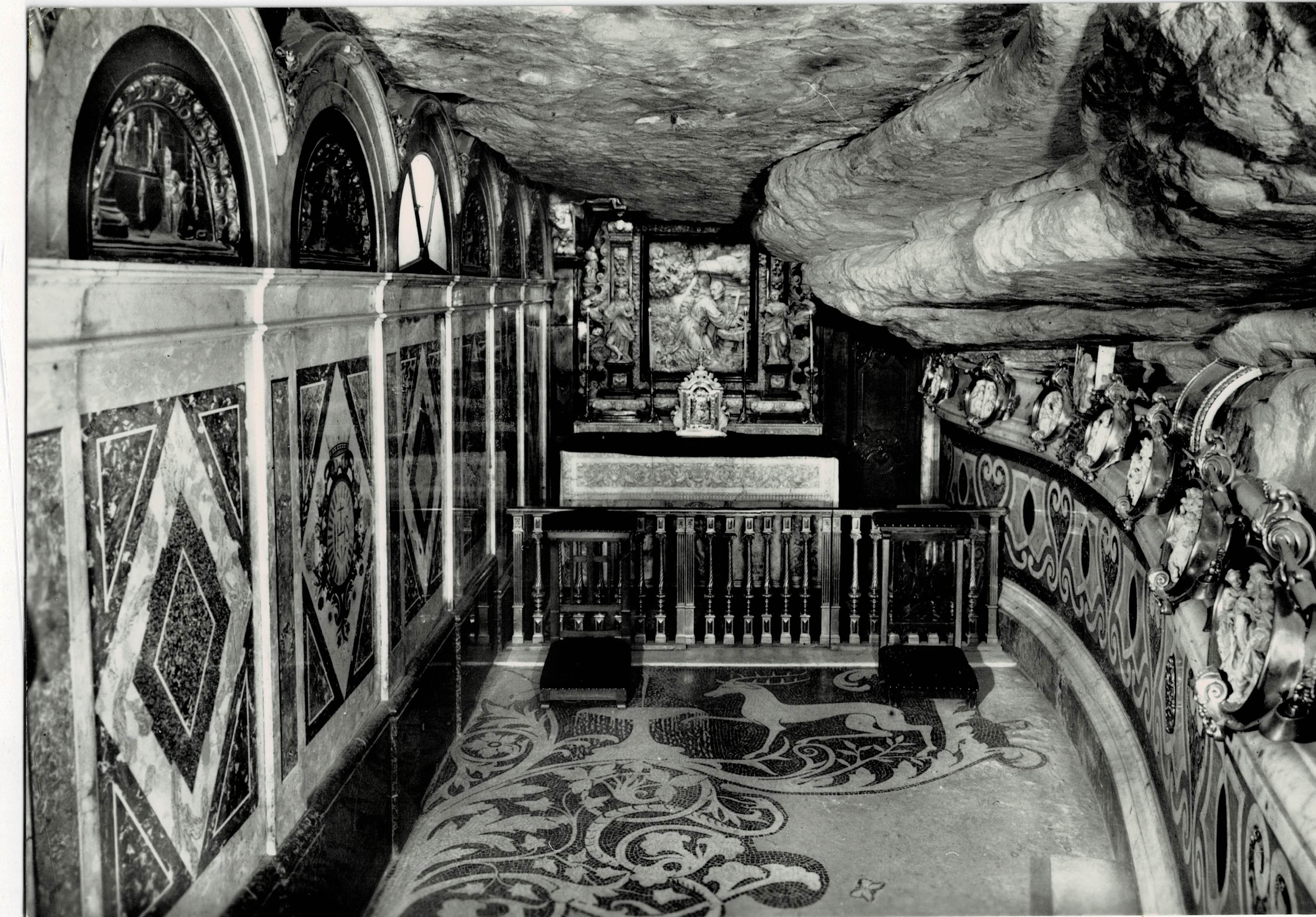 POSTAL MODERNA DE CATALUÑA. MANRESA. INTERIOR SANTA CUEVA
