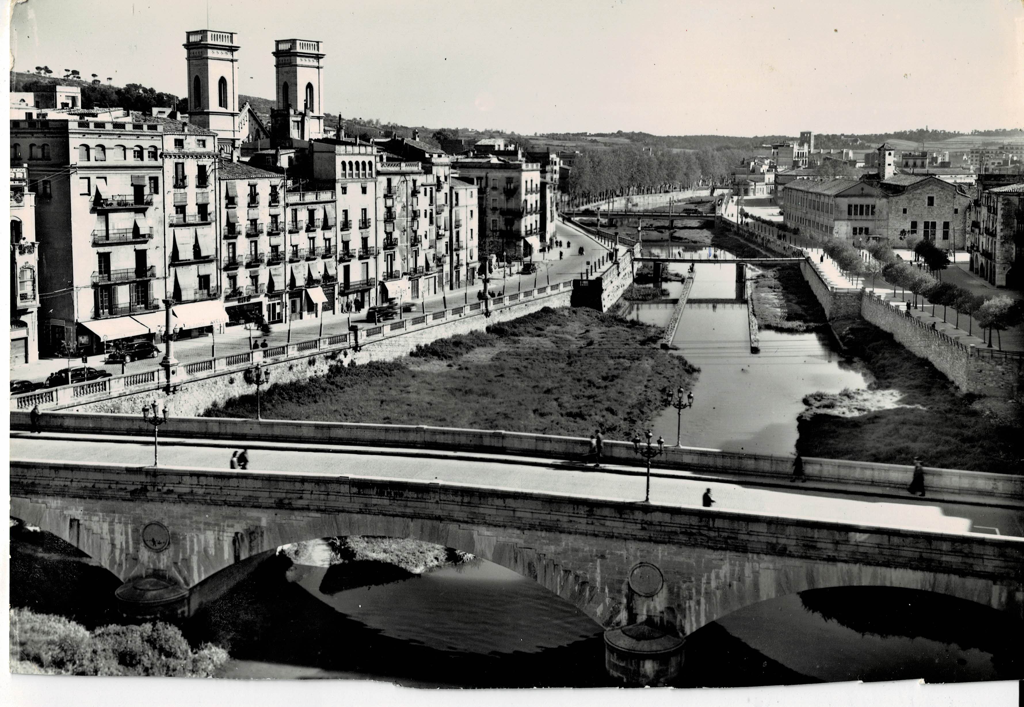 POSTAL MODERNA DE CATALUÑA. GERONA. PANORAMICA SOBRE RAMBLAS ERDAGUER Y JOSE ANTONIO