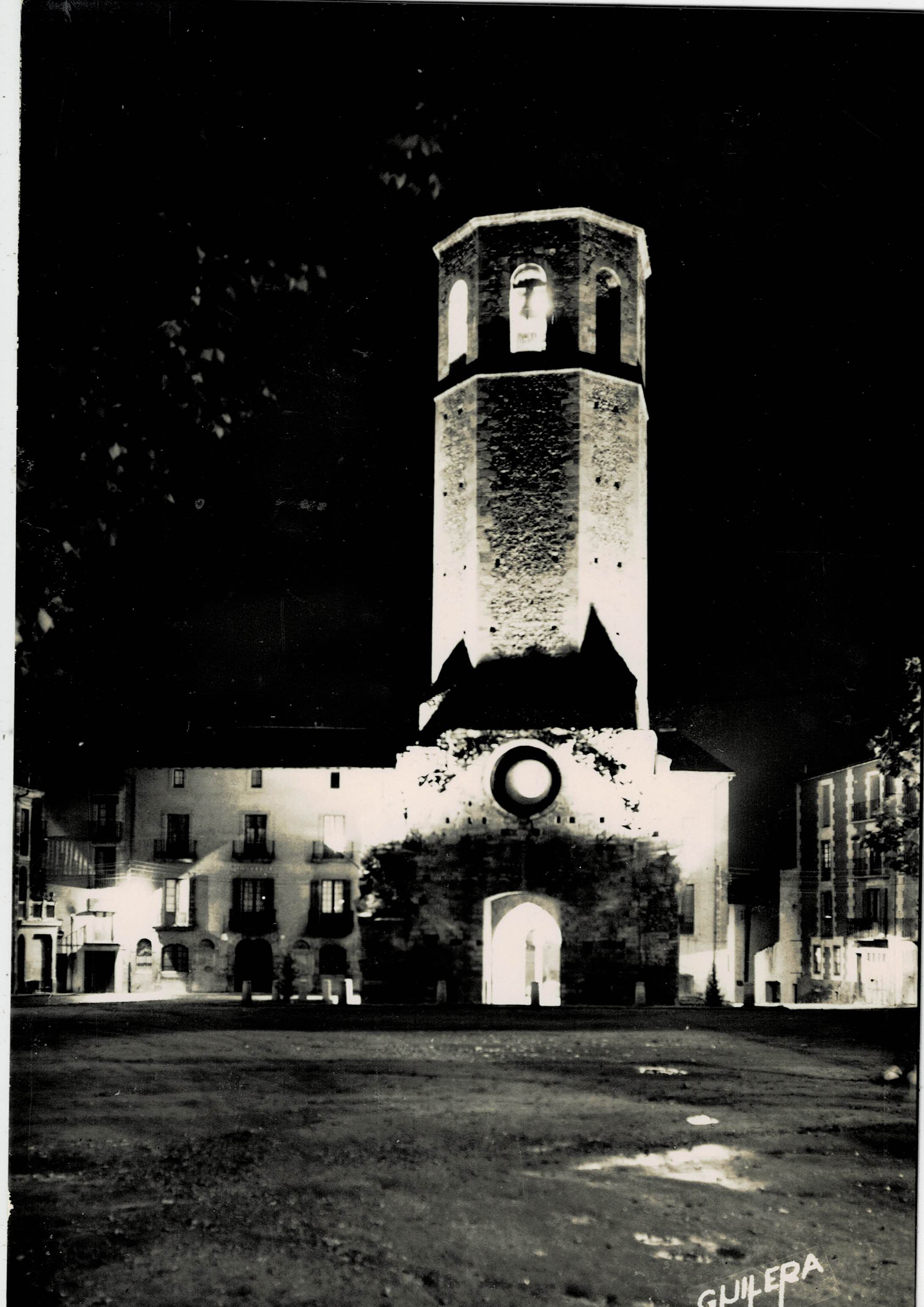 POSTAL MODERNA DE CATALUÑA. PUIGCERDA. CAMPANARIO ILUMINADO