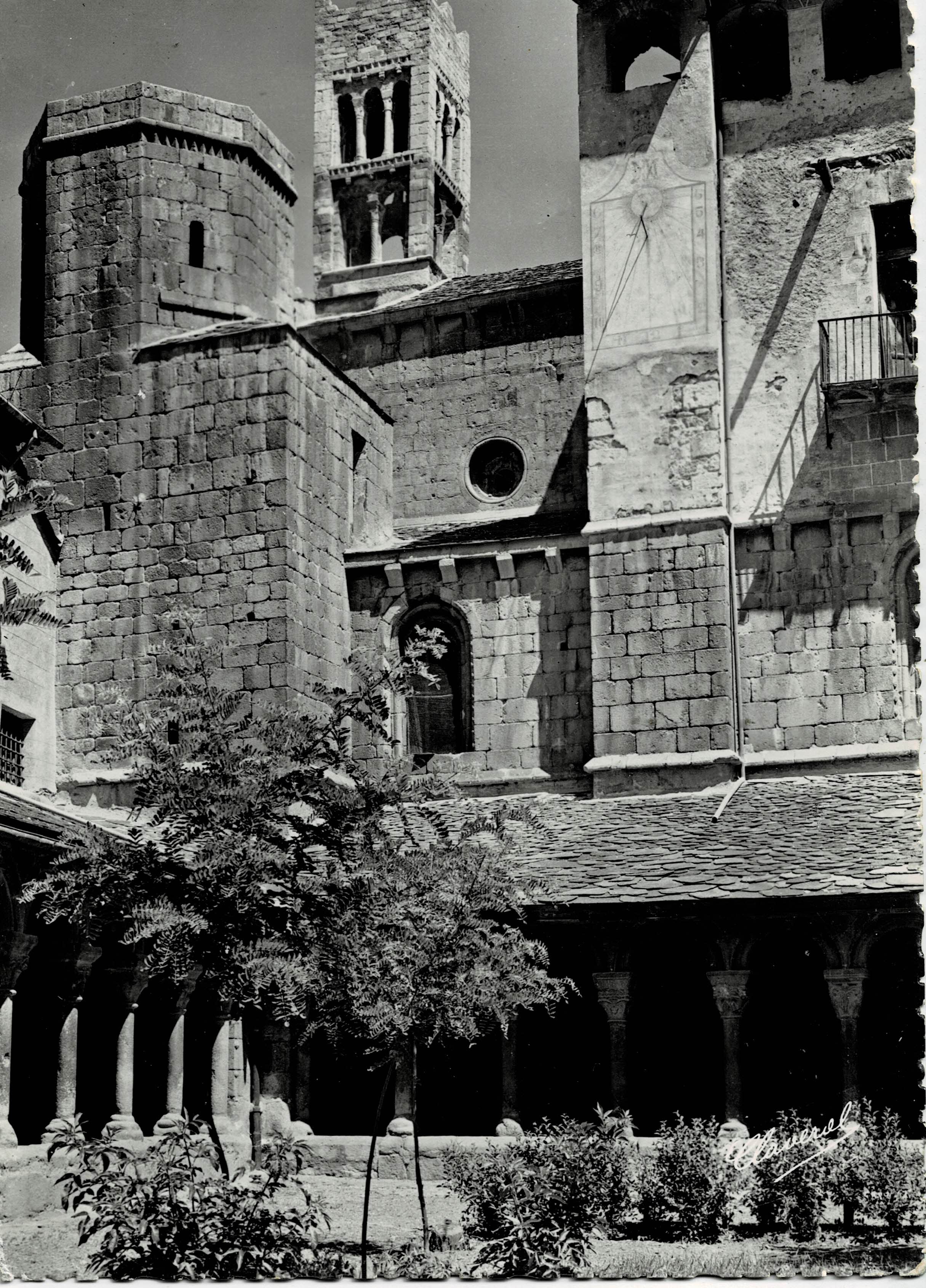 POSTAL MODERNA DE CATALUÑA. SEO DE URGEL. CATEDRAL ROMANICA SIGLOS XI-XII VISTA DE LADO