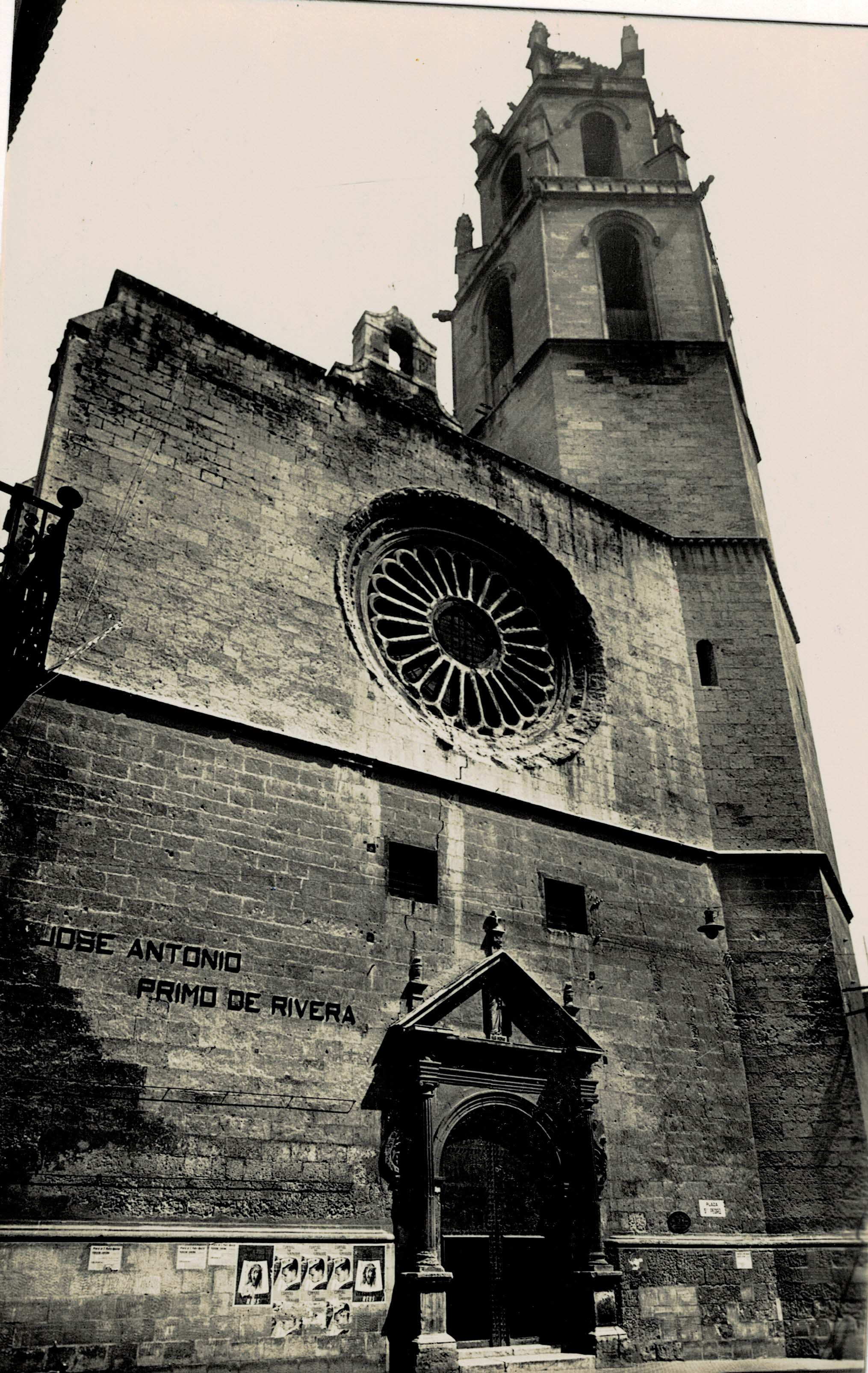 POSTAL MODERNA DE CATALUÑA. REUS. FACHADA DE LA IGLESIA SAN PEDRO