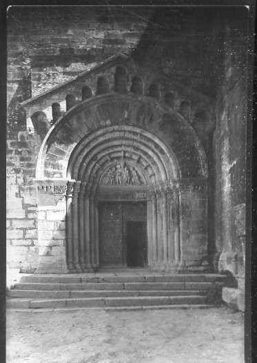 POSTAL DE CATALUÑA - VALLBONA DE LAS MONJAS - PORTADA ROMANICA DE LA IGLESIA Nº 2
