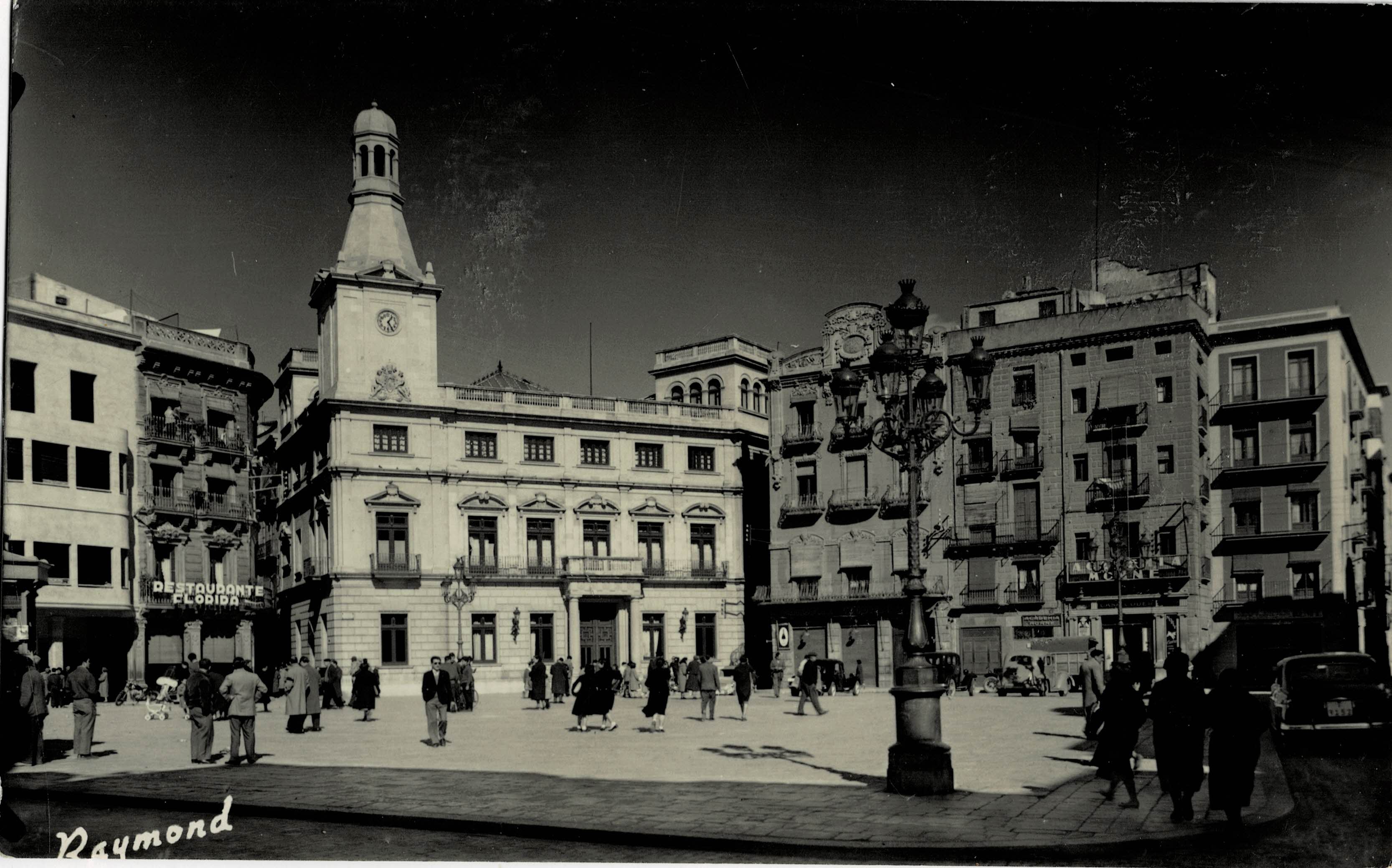 POSTAL MODERNA DE CATALUÑA. REUS. PLAZA DE ESPAÑA