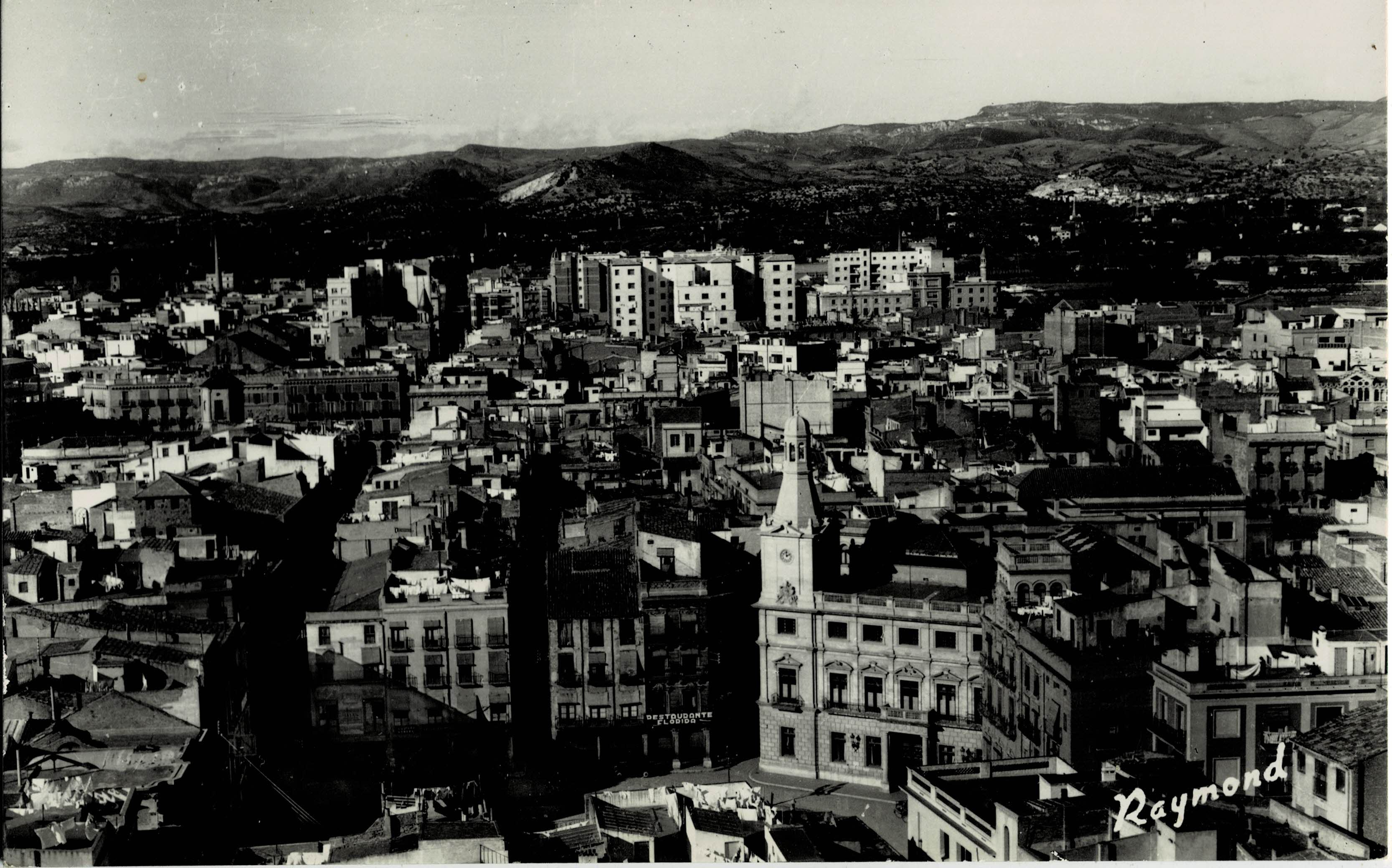 POSTAL MODERNA DE CATALUÑA. REUS. VISTA AEREA
