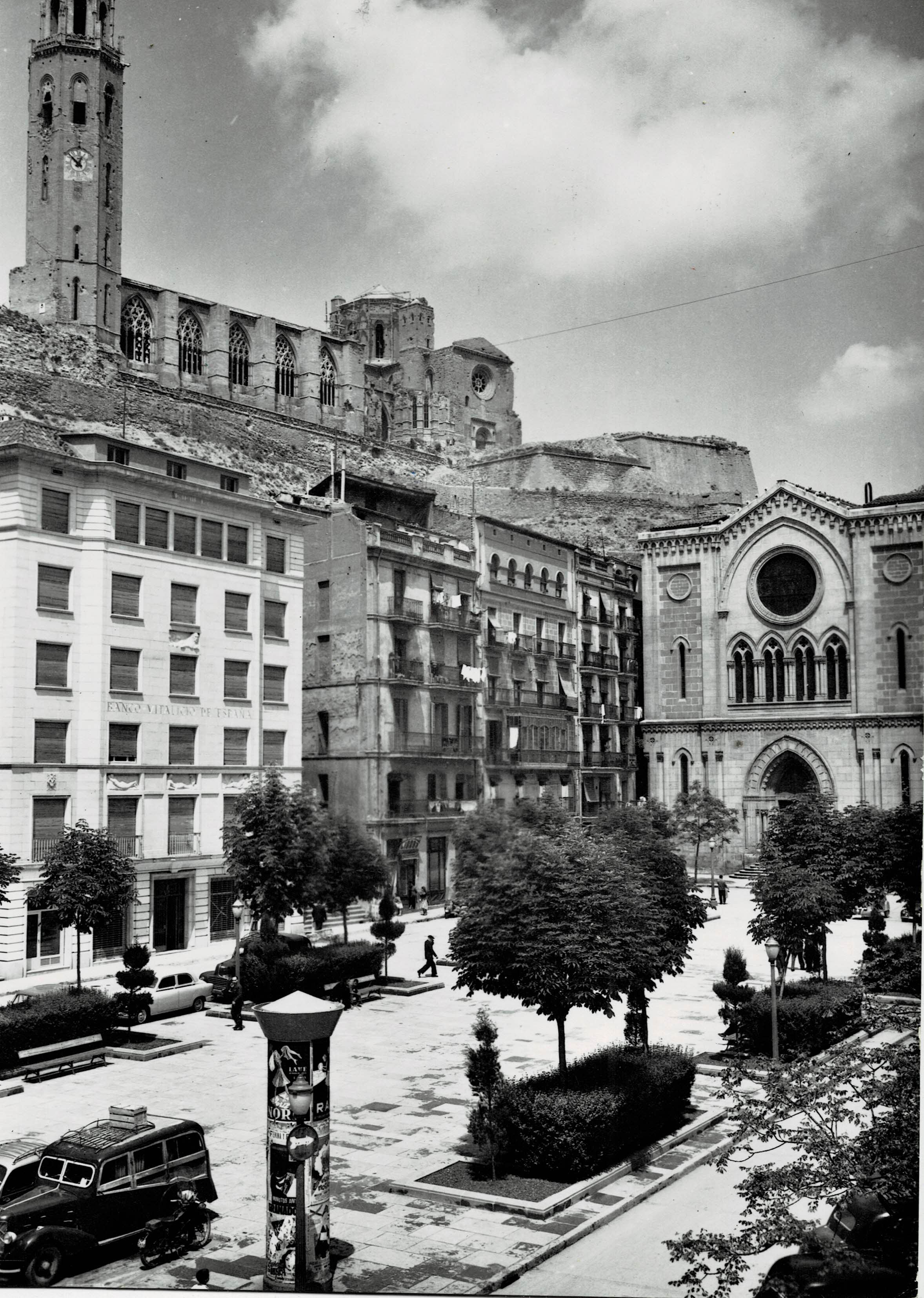 POSTAL MODERNA DE CATALUÑA. LERIDA. PLAZA DE ESPAÑA
