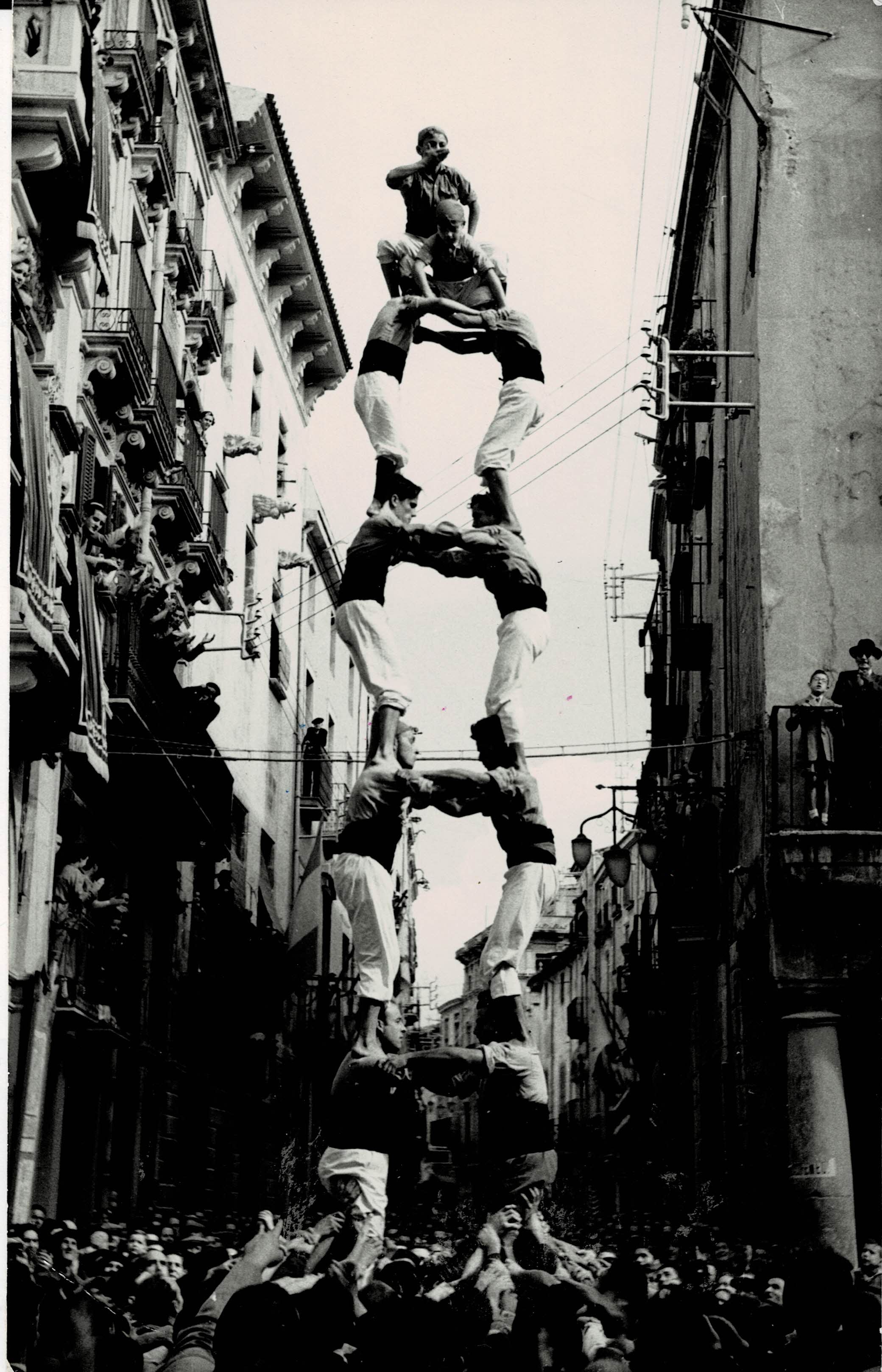 POSTAL MODERNA DE CATALUÑA. VALLS. XIQUETS DE VALLS