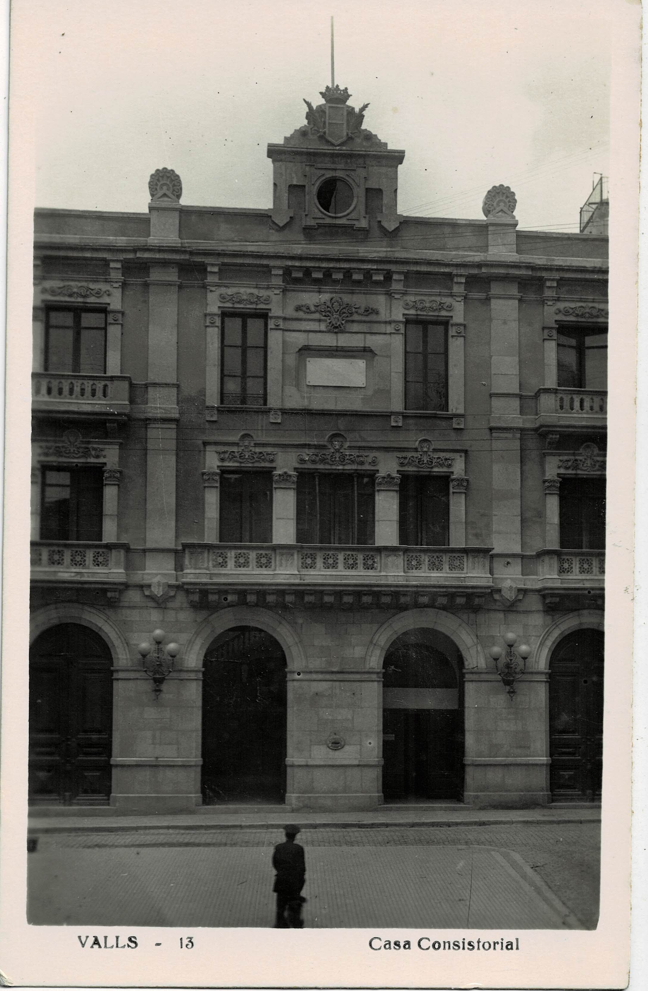 POSTAL MODERNA DE CATALUÑA. VALLS. CASA CONSISTORIAL