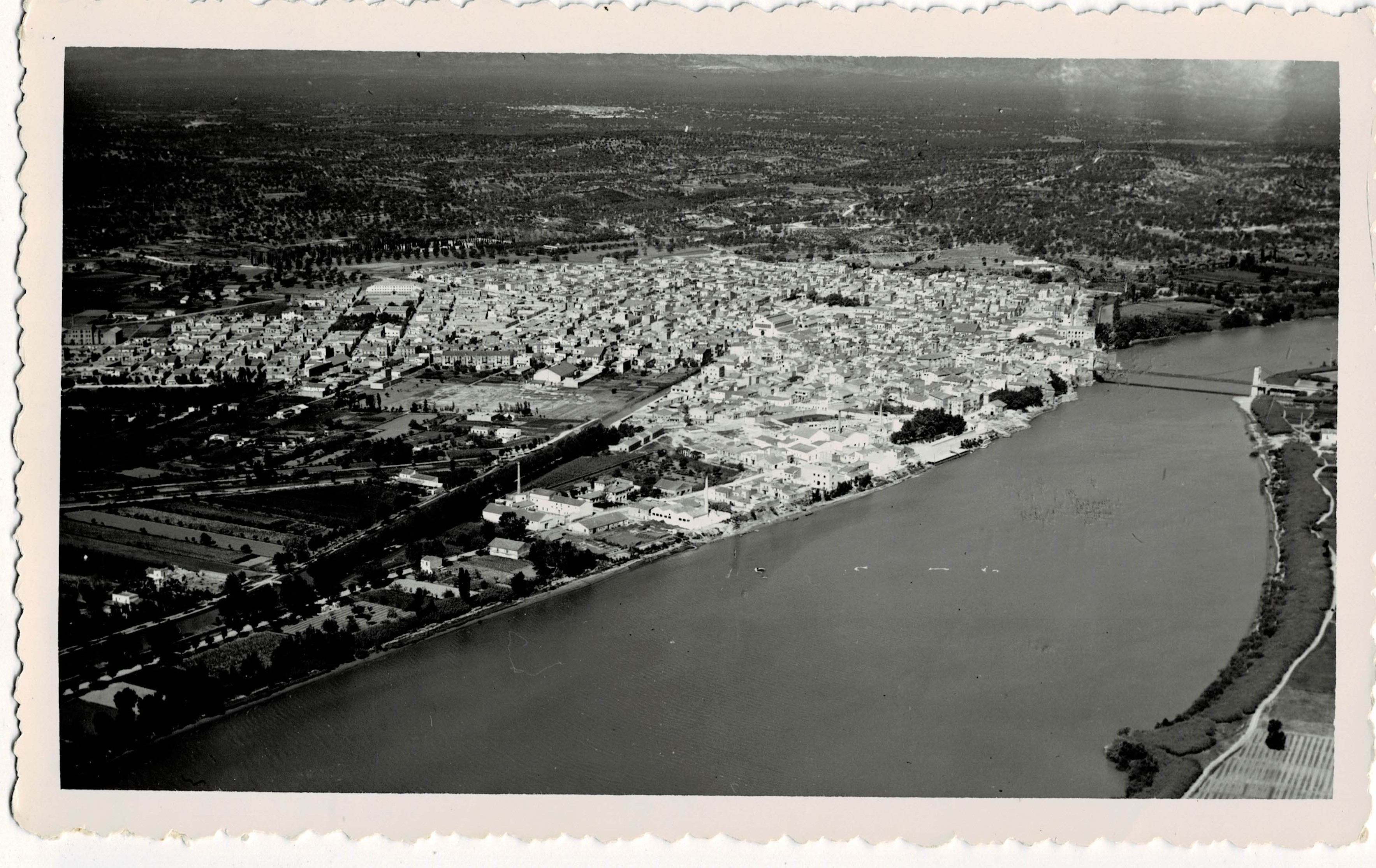 POSTAL MODERNA DE CATALUÑA. AMPOSTA. VISTA GENERAL Y RIO EBRO