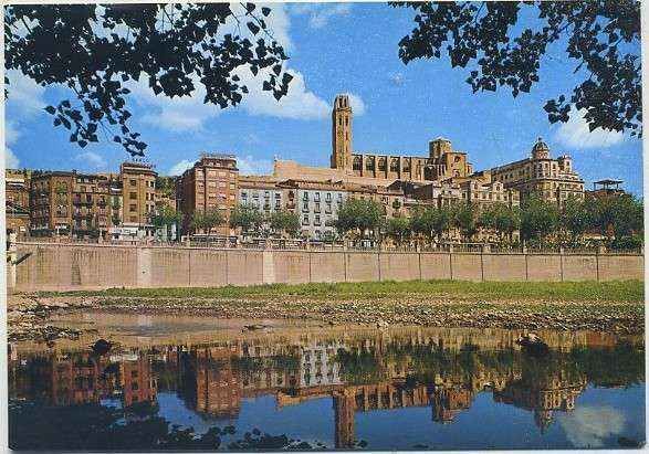 POSTAL DE LERIDA. RIO SEGRE. SEO ANTIGUA AL FONDO Nº L 531