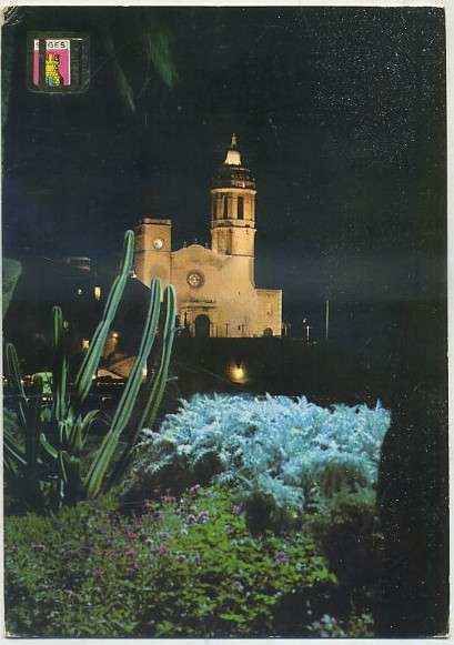 POSTAL DE BARCELONA. SITGES. LA IGLESIA VISTA NOCTURNA