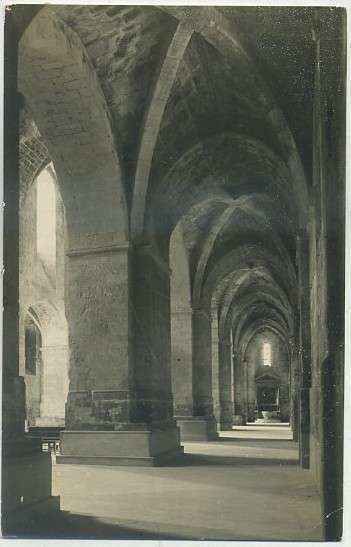 POSTAL DE BARCELONA. MONASTERIO DE SANTES CREUS. NAVE LATERAL