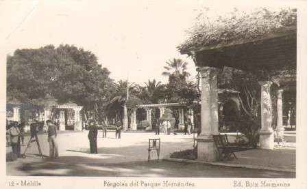 POSTAL DE MELILLA. PERGOLAS DEL PARQUE HERNANDEZ.