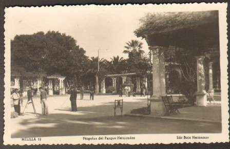 POSTAL DE MELILLA. PERGOLAS DEL PARQUE HERNANDEZ.