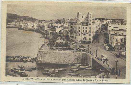 POSTAL DE CEUTA. VISTA PARCIAL Y CALLES JOSE A. PRIMO DE RIVERA Y CALVO SOTELO
