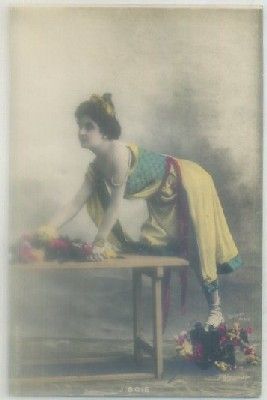 POSTAL DE TEATRO: ACTRIZ J. BOIE