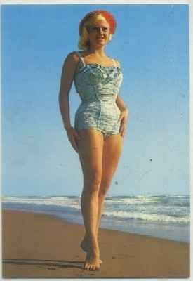 POSTAL DE CINE. HELENA REMY Nº 511. MARCAS DE DESPEGUE AL DORSO