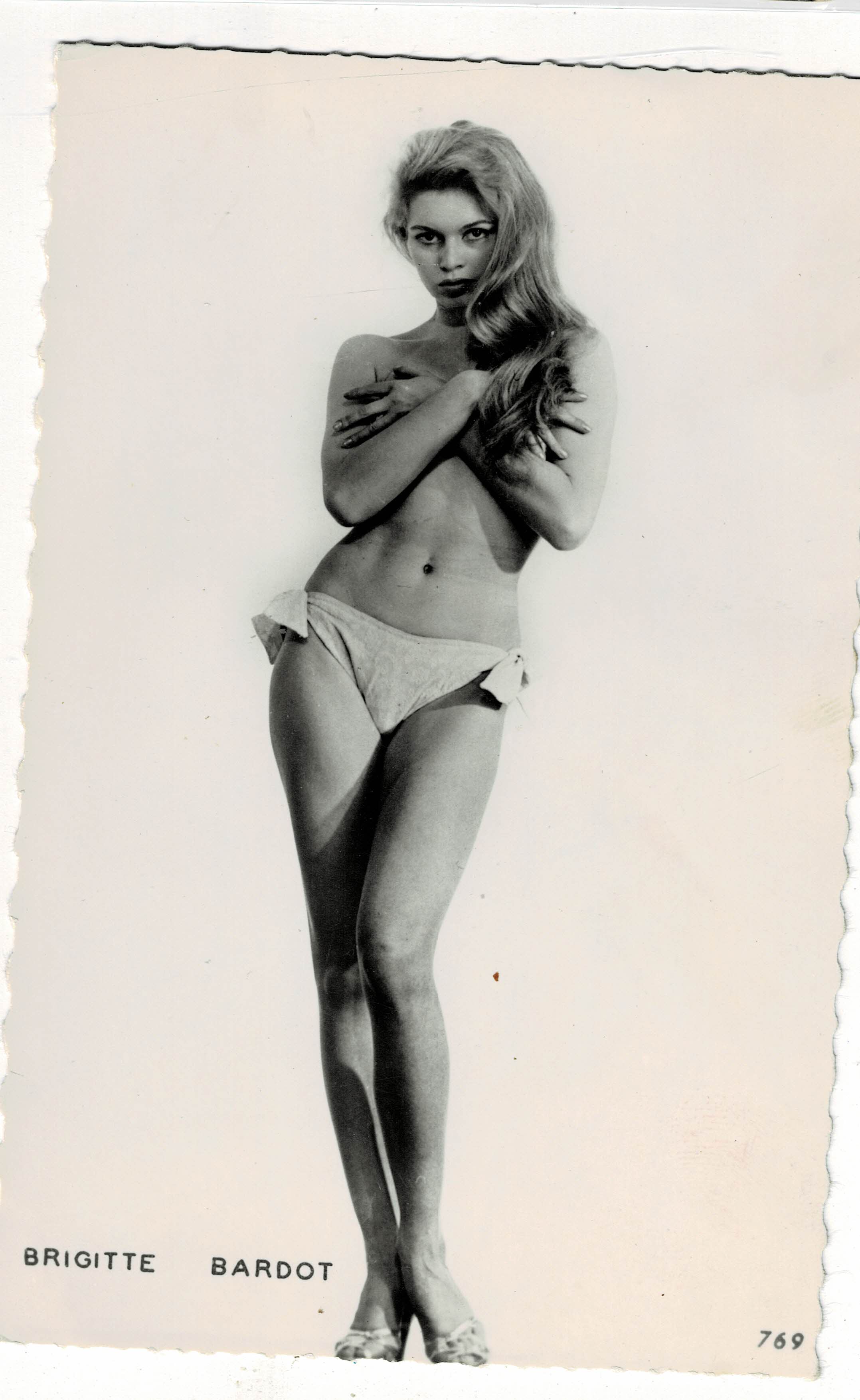 POSTAL DE CINE: DE BRIGITTE BARDOT