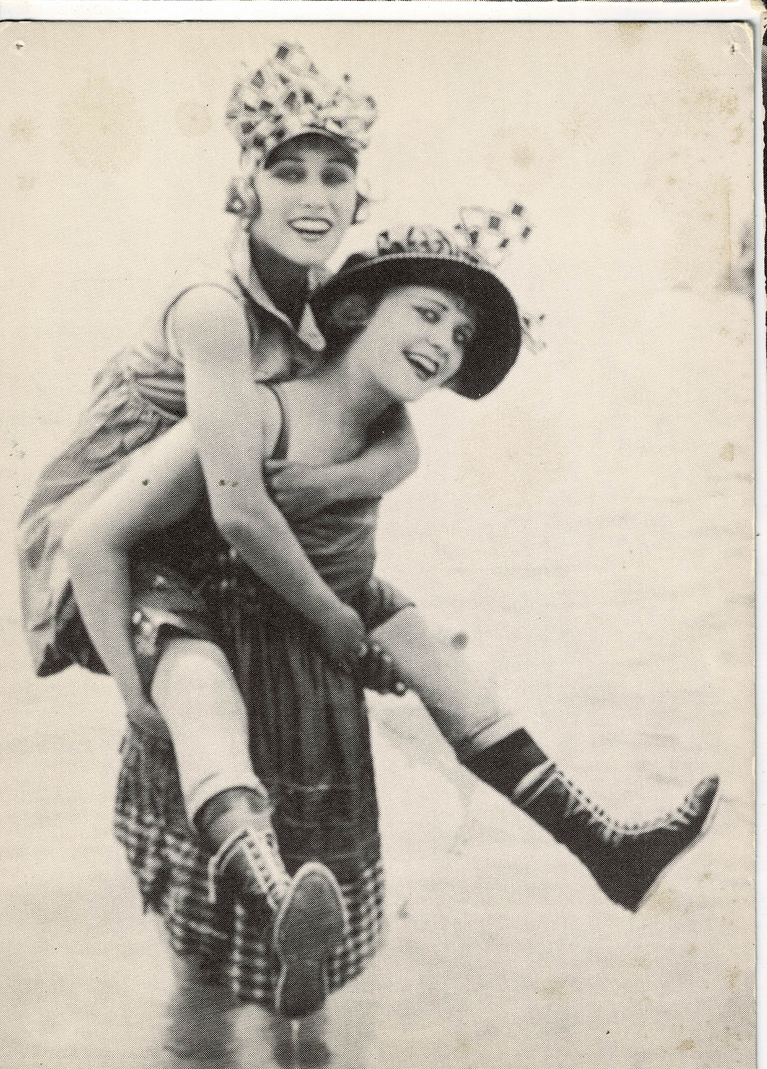 POSTAL DE CINE: DE GLORIA SWANSON Y PHYLLIS HAVER