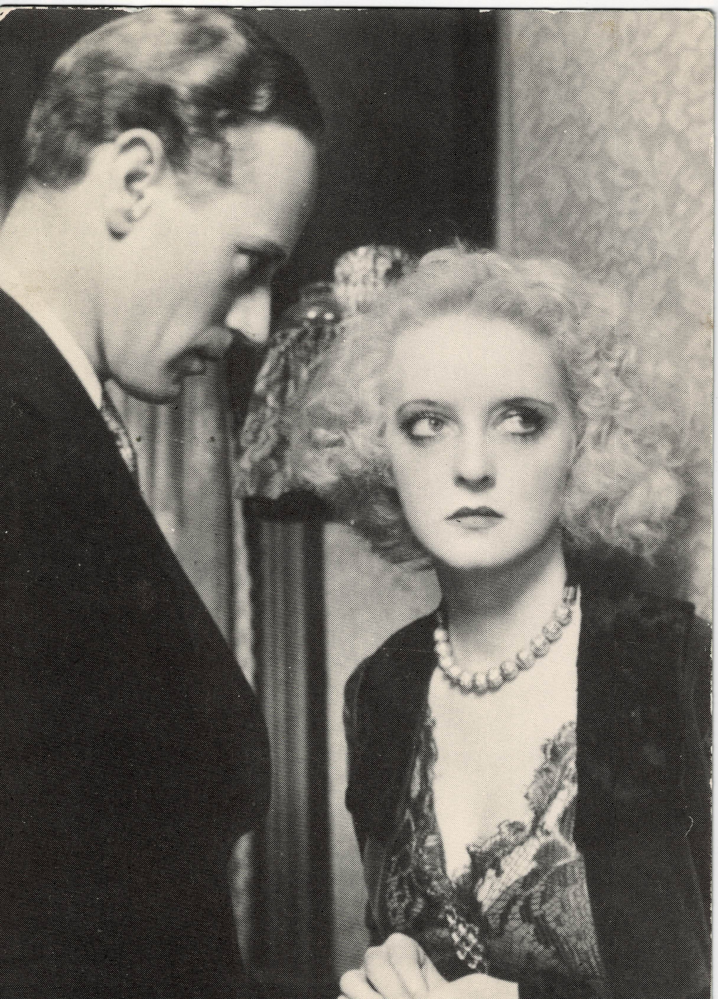 POSTAL DE CINE: DE LESLIE HOWARD Y BETTY DAVIS EN OR HUMAN BONDAGE