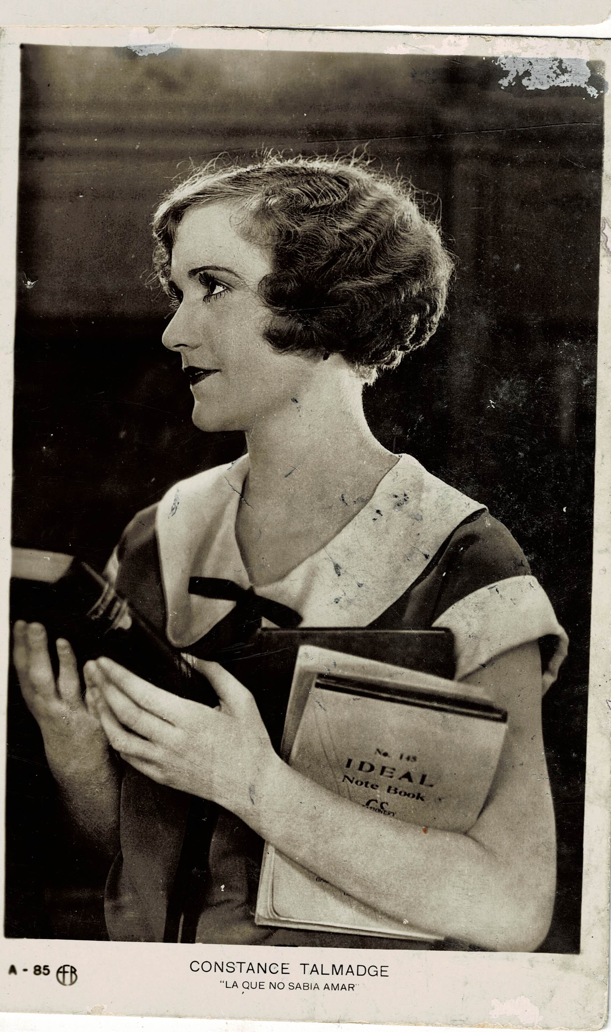 POSTAL DE CINE: DE CONSTANCE TALMAGDE EN LA QUE NO SABIA AMAR