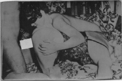 FOTOGRAFIA EROTICA ANTIGUA. MEDIDAS 13 x 8,5 CM.