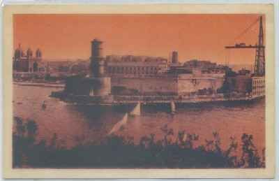 POSTAL DE FRANCIA. MARSEILLE. LE FORT ST. JEAN ET LA CATHEDRALE