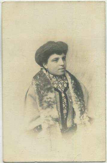 POSTAL DE BADAJOZ. FOTOGRAFIA DE SEÑORA. DIRIGIDA A CALLE ARRABAL (DON BENITO)