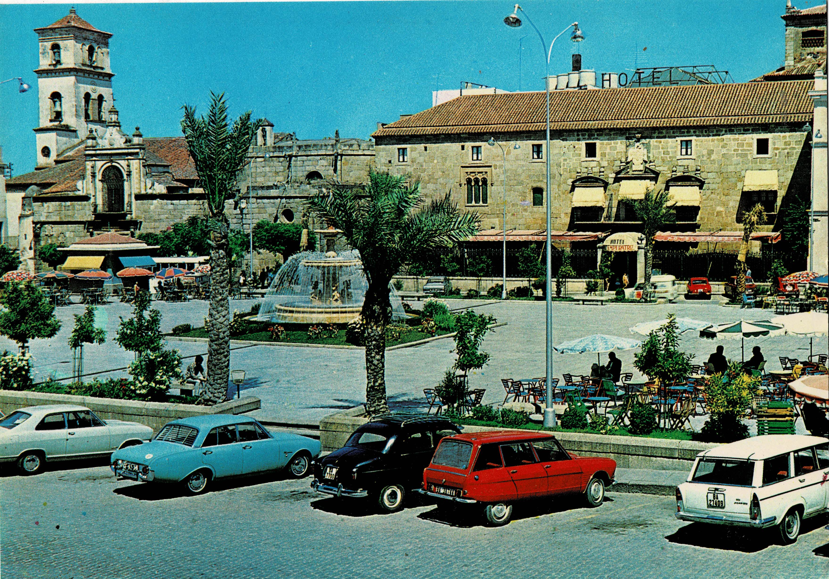 POSTAL MODERNA DE EXTREMADURA. MERIDA. PLAZA DE ESPAÑA
