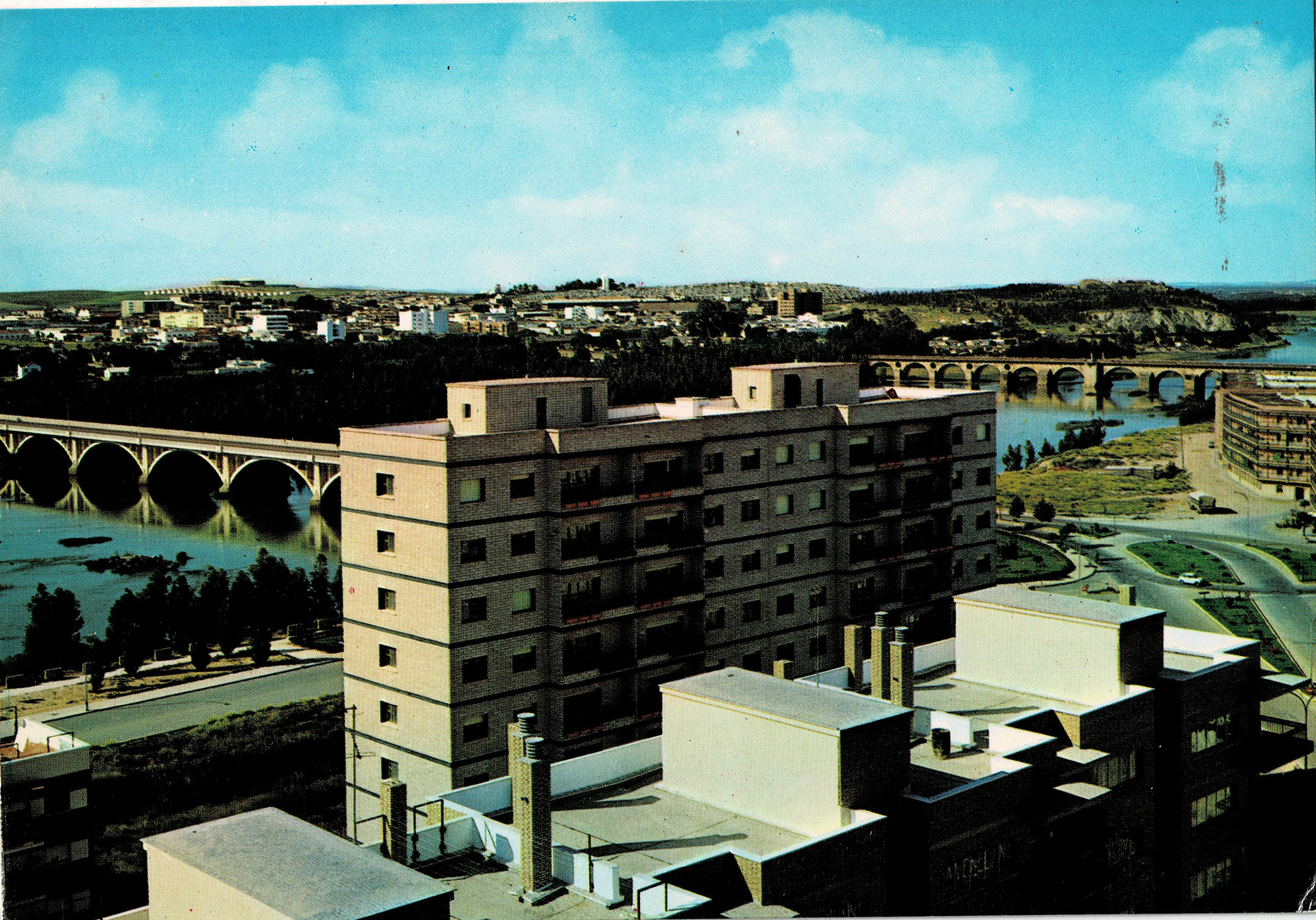 POSTAL MODERNA DE EXTREMADURA. BADAJOZ. PUENTES SOBRE EL GUADIANA