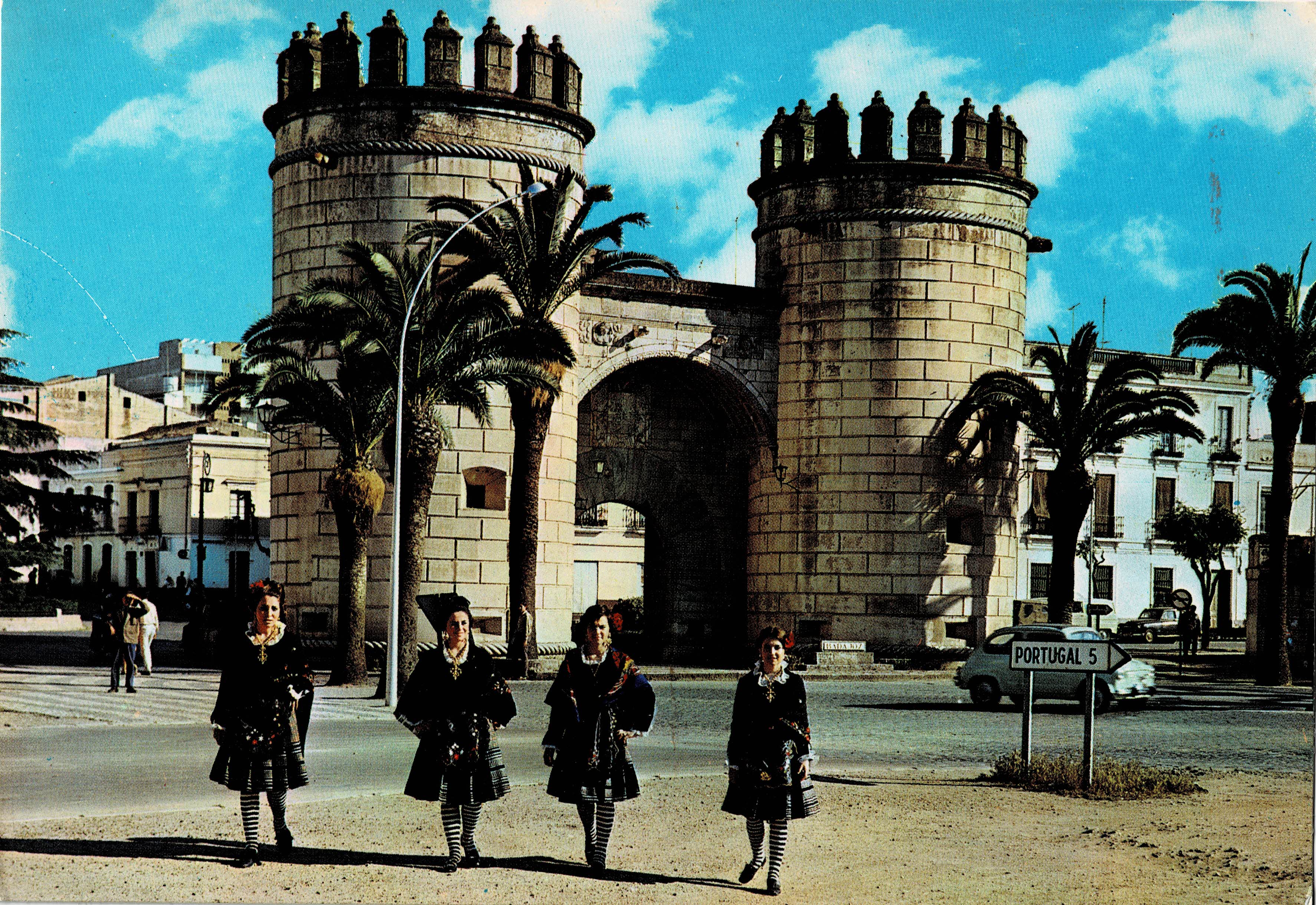 POSTAL MODERNA DE EXTREMADURA. BADAJOZ. PUERTA DE PALMAS