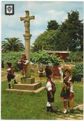 POSTAL DE GALICIA. CONVERSANDO EN EL CRUCE