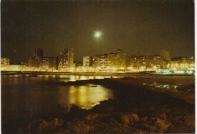POSTAL DE LA CORUÑA. PLAYA DE RIAZOR. NOCTURNA