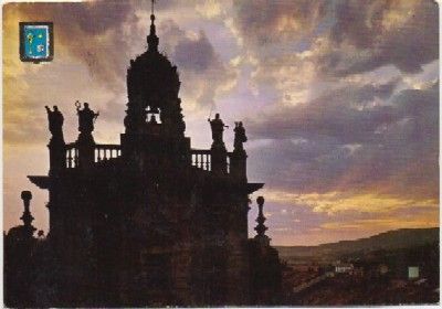 POSTAL DE SANTIAGO DE COMPOSTELA. EFECTO DE LUZ EN EL CIELO
