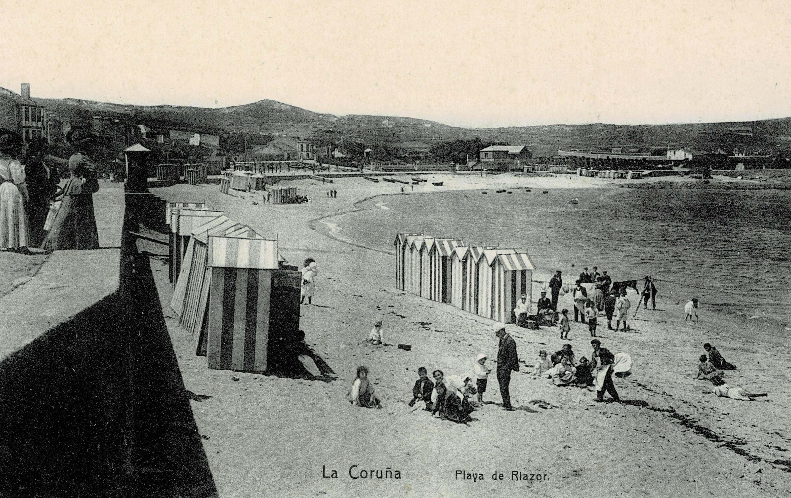 POSTAL DE LA CORUÑA. PLAYA DE RIAZOR