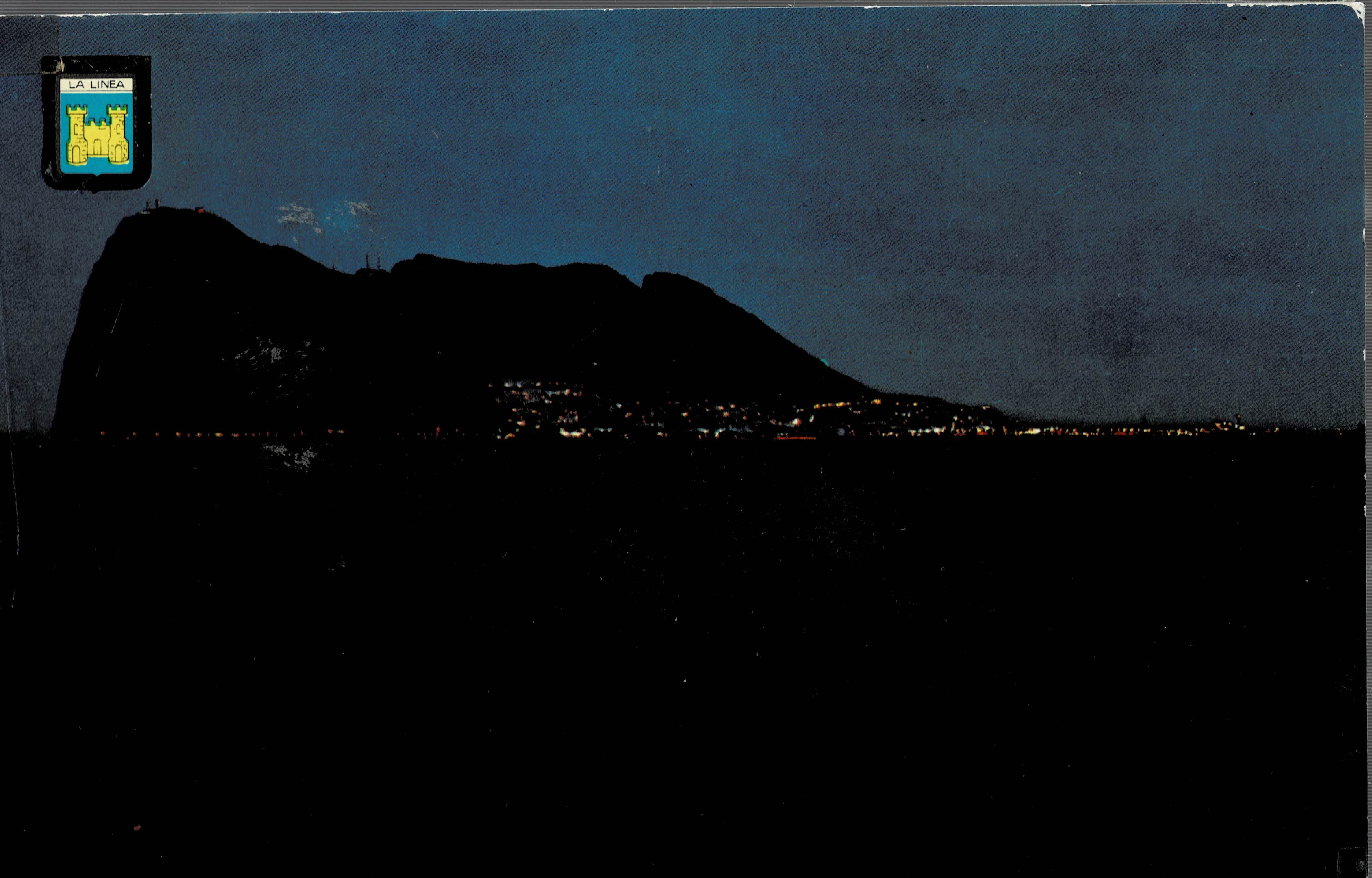 POSTAL MODERNA DE GIBRALTAR. EL PEÑON VISTA NOCTURA DESDE LA LINEA
