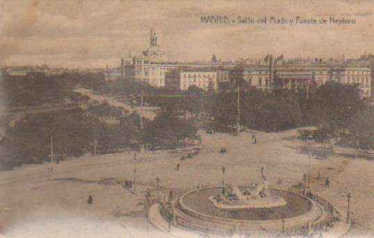 POSTAL ANTIGUA DE MADRID. SALON DEL PRADO Y FUENTE DE NEPTUNO