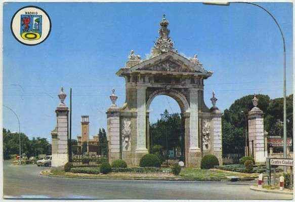 POSTAL DE MADRID. PUERTA DE HIERRO