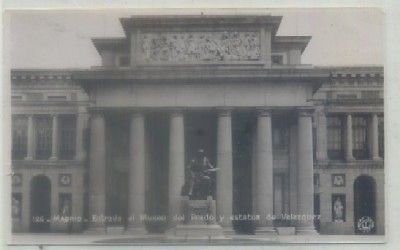 POSTAL ANTIGUA DE MADRID. ENTRADA AL MUSEO DEL PRADO Y ESTATUA DE VELAZQUEZ