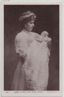 POSTAL DE KING & QUEEN OF SPAIN WITH ROYAL INFANT