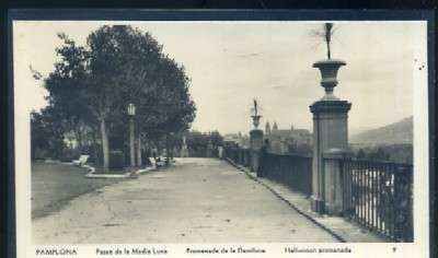 POSTAL ANTIGUA DE NAVARRA Nº 9 PAMPLONA PASEO DE LA MEDIA LUNA