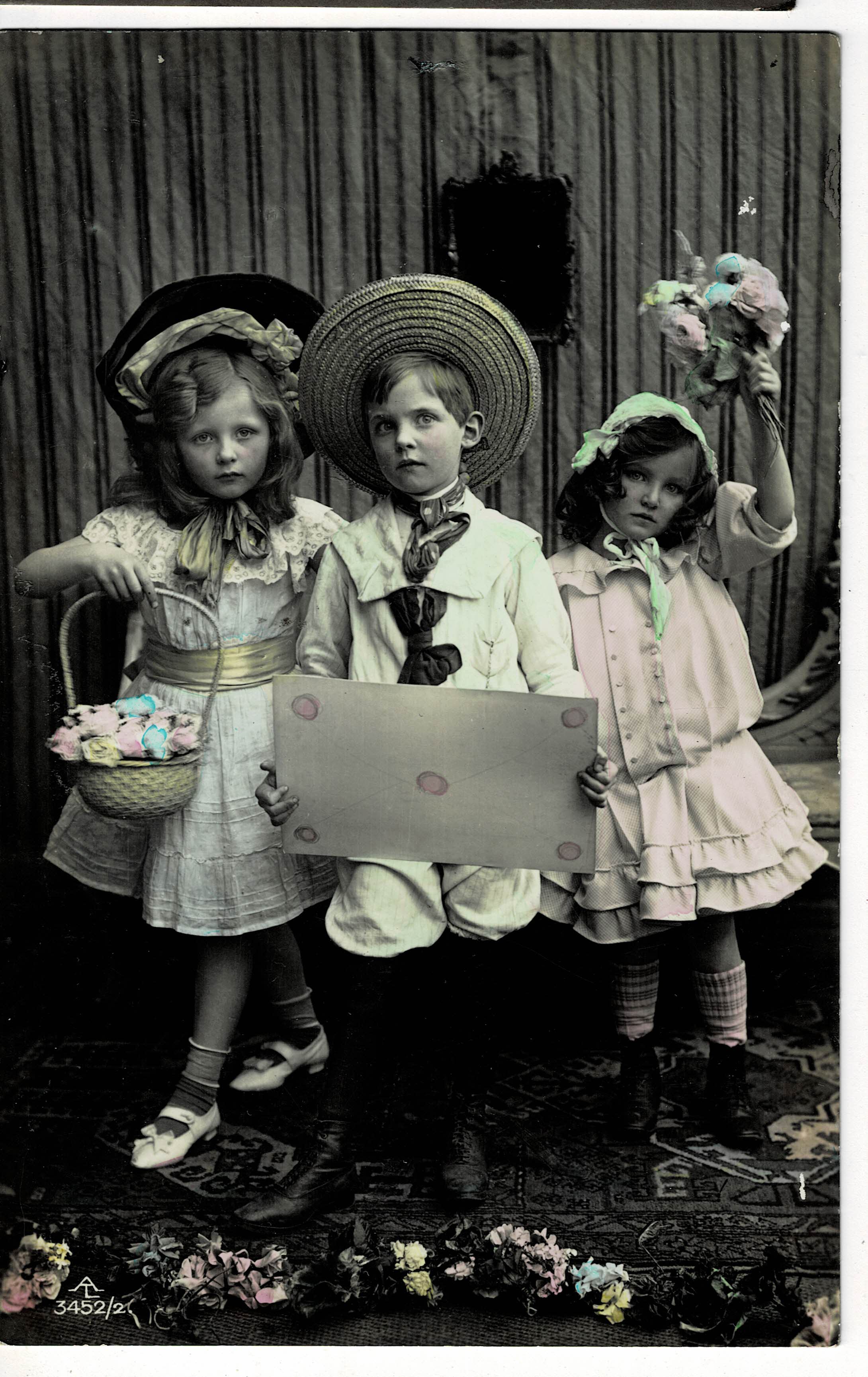 POSTAL DE NIÑOS.