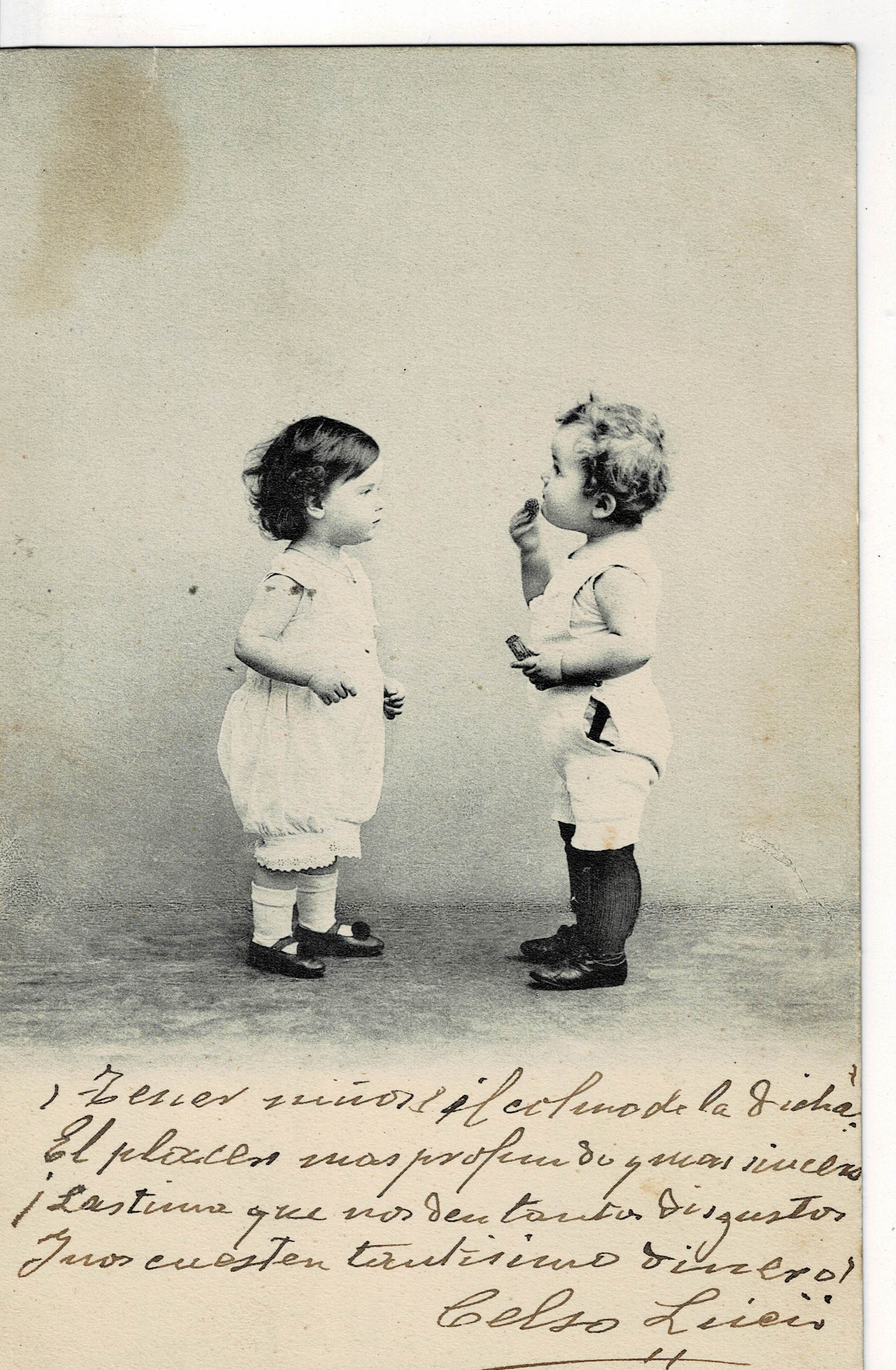 POSTAL DE NIÑOS. BEBES.